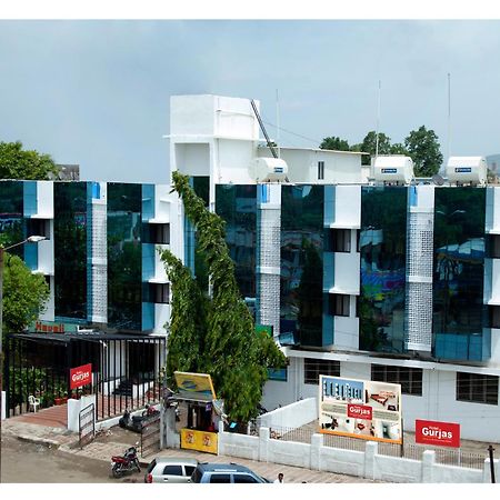 Hotel Gurjas Aurangabad  Buitenkant foto