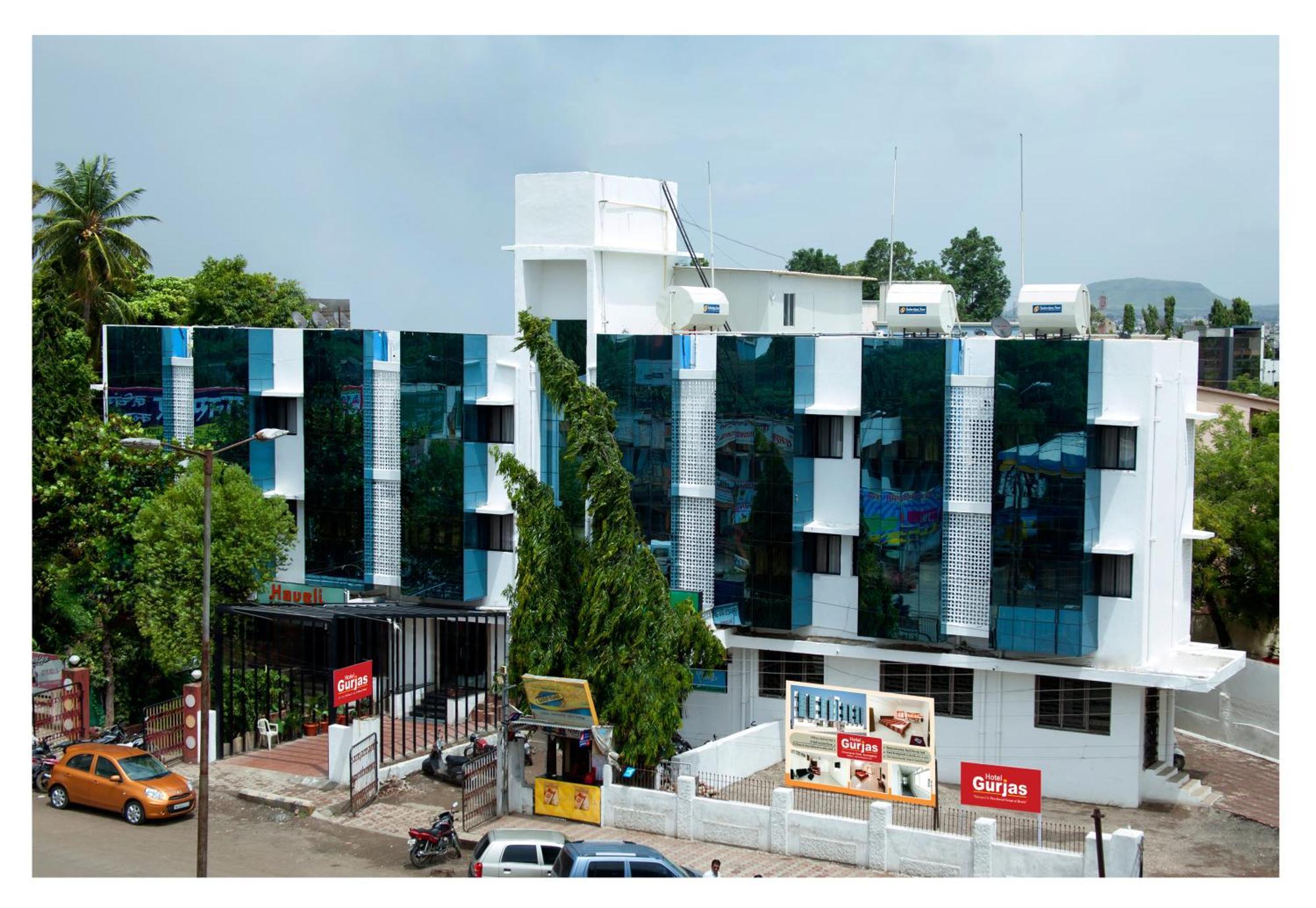 Hotel Gurjas Aurangabad  Buitenkant foto